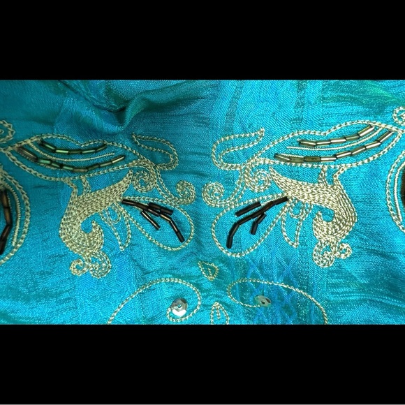 🆕🎁Gold embellished silk-like bright turquoise shoulder purse-vintage-like new - Picture 5 of 16